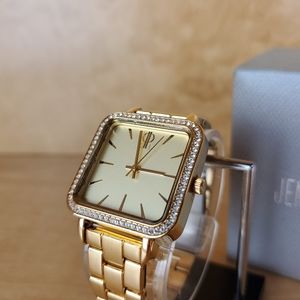 Jennifer Lopez Women's Quartz Crystal Watch Gold